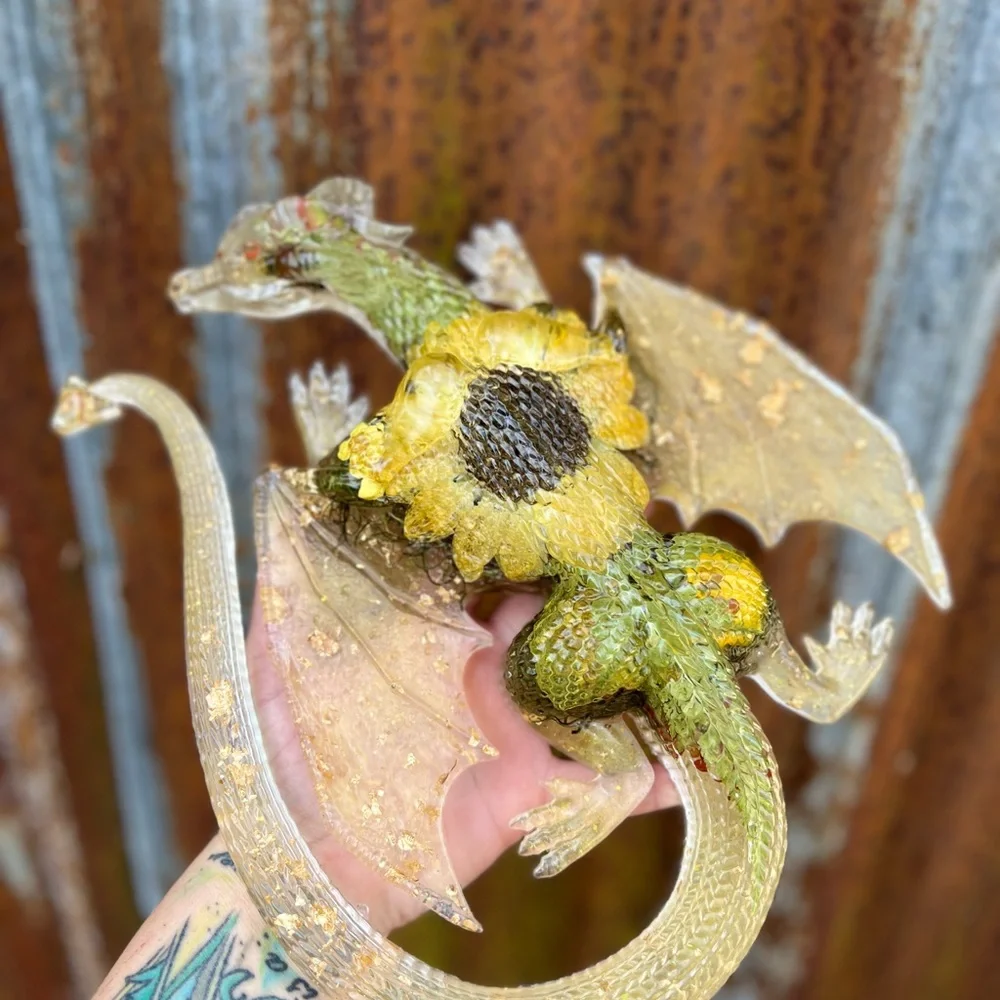 Sunflower Dragon Reptile Decor